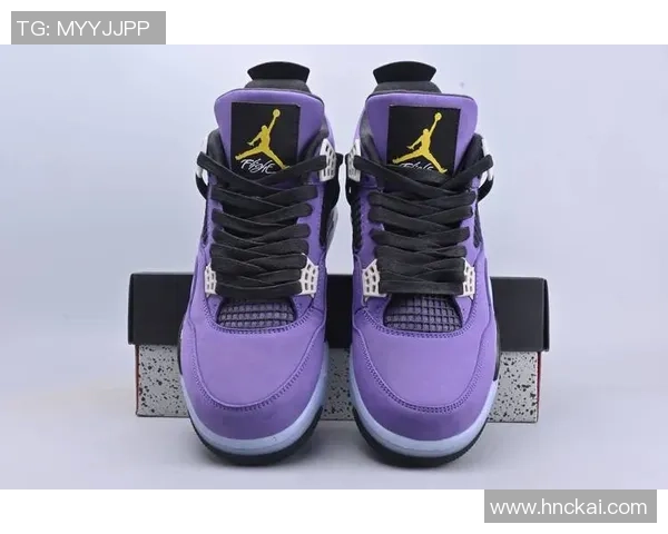 aj4灰老鼠篮球鞋的魅力与性能解析让你在球场上尽显风采